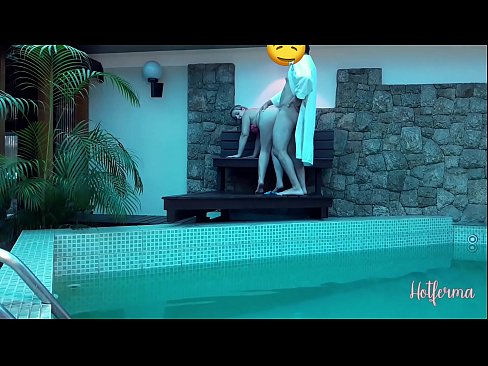 ❤️ Boss invites the maid to the pool but can't resist a hot Porno at en-gb.pornxlxx.ru ☑